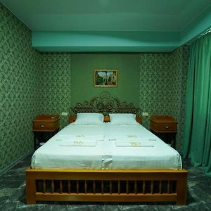 Hotel West Star